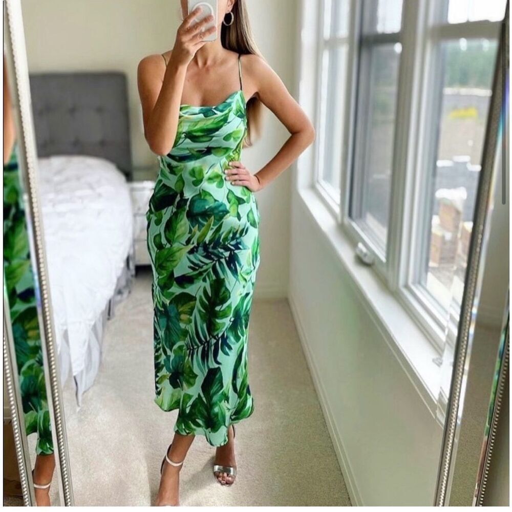 ZARA Silky Maxi Dress – Palm Leaf Tropical Print – Shades of Green & Aqua Blue - Picture 5 of 11